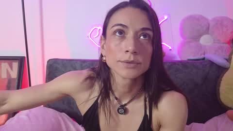 Snapshot of katrin_1 chatting on February 27, 10:42 pm Katrin online show from February 27, 10:42 pm