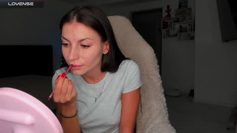 Snapshot of katrin_fit chatting on January 4, 12:16 pm Katrin online show from January 4, 12:16 pm