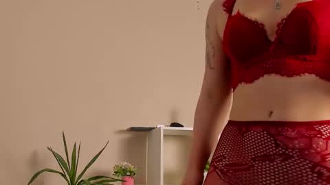 Snapshot of katrina_carter chatting on September 28, 3:23 am katrina_carter online show from September 28, 3:23 am