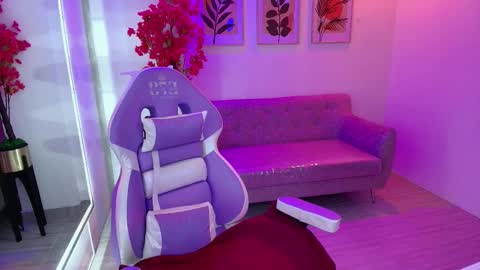 Katrina online show from March 3, 7:42 pm