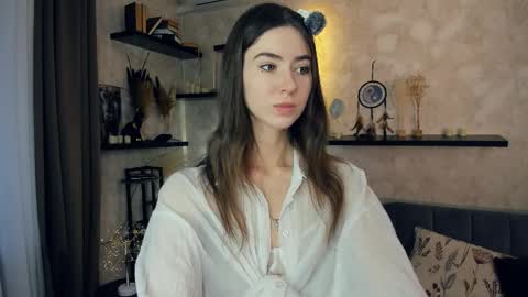 Kate Aurora online show from March 29, 8:03 am