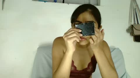 kat online show from December 4, 6:28 pm