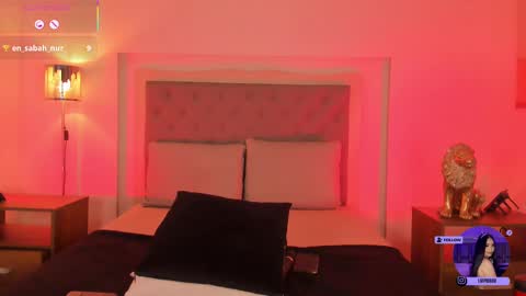 katte_hood_ online show from March 7, 7:41 am