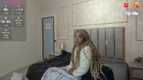 Snapshot of kattejordan chatting on April 4, 10:51 pm Katerine online show from April 4, 10:51 pm