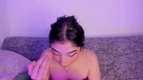 Kat  online show from May 8, 10:48 pm