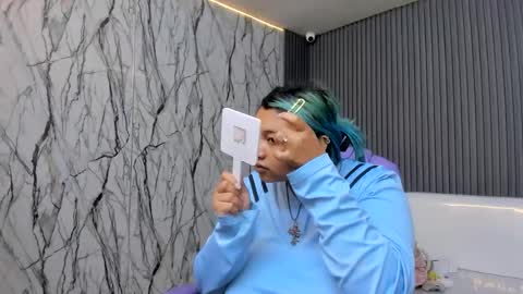 Snapshot of katteyes_ chatting on April 1, 8:28 pm katteyes_ online show from April 1, 8:28 pm