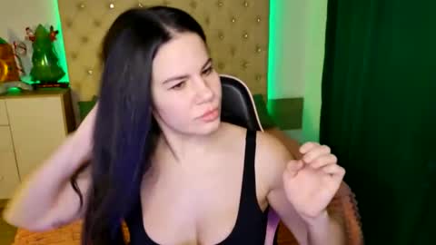 KattieSims online show from January 1, 8:37 pm