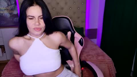 KattieSims online show from January 25, 4:13 am