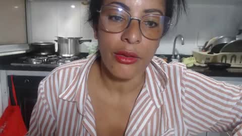Snapshot of kattleyagray chatting on October 24, 7:32 pm KattleyaGrey online show from October 24, 7:32 pm