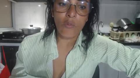 Snapshot of kattleyagray chatting on October 25, 8:58 pm KattleyaGrey online show from October 25, 8:58 pm