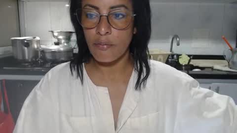 KattleyaGrey online show from November 20, 8:52 pm