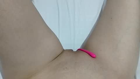 Snapshot of kattrinah_nikitta chatting on November 6, 6:42 pm nikitta online show from November 6, 6:42 pm