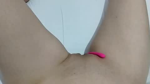 Snapshot of kattrinah_nikitta chatting on November 9, 5:22 pm nikitta online show from November 9, 5:22 pm