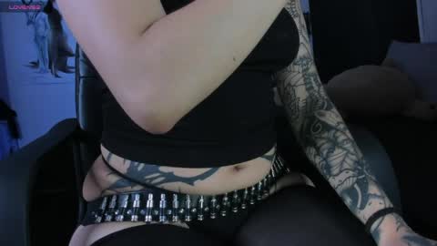 kattx   independent model online show from May 6, 6:19 am