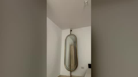 Snapshot of katty__0 chatting on February 23, 1:52 pm katty__0 online show from February 23, 1:52 pm