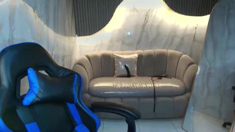 Katty  online show from October 23, 8:18 pm