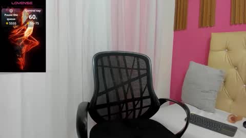 Snapshot of katty_cooper1 chatting on May 28, 4:21 am katty online show from May 28, 4:21 am