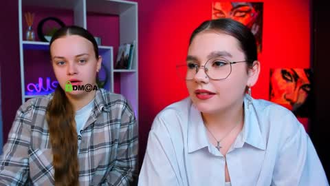 Kat online show from April 2, 11:30 am