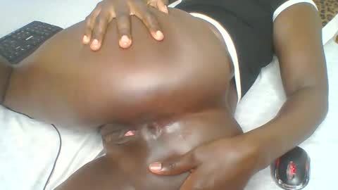 Snapshot of kattysexy2 chatting on October 20, 9:54 am kattyse online show from October 20, 9:54 am