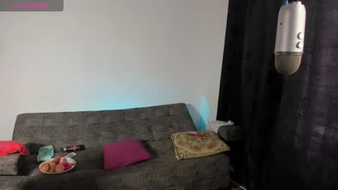 I m Katty  online show from October 14, 1:12 pm