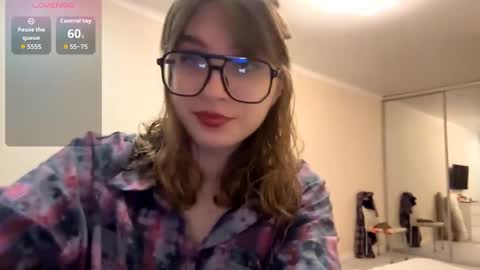 Snapshot of katy653394 chatting on March 25, 6:47 pm Olivia online show from March 25, 6:47 pm