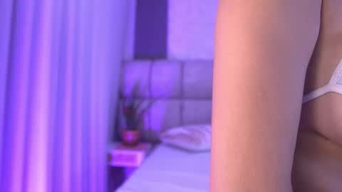 Snapshot of katy_rios_ chatting on February 25, 11:53 am Katy online show from February 25, 11:53 am