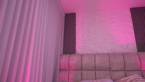 Snapshot of katy_rios_ chatting on March 25, 12:00 pm Katy online show from March 25, 12:00 pm