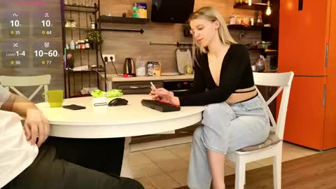 Snapshot of katyacherryy chatting on April 17, 3:53 am Katya online show from April 17, 3:53 am