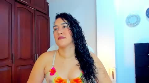 KATYAJHONSS online show from January 3, 9:36 pm