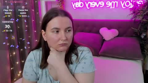 Kate online show from April 30, 7:04 am