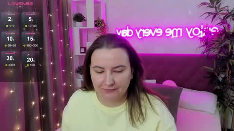 Kate online show from May 4, 5:14 am