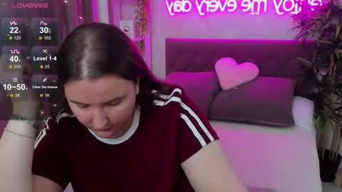 Kate online show from May 11, 6:19 am