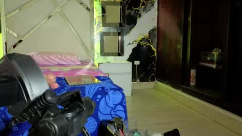 katy  online show from October 26, 11:38 am