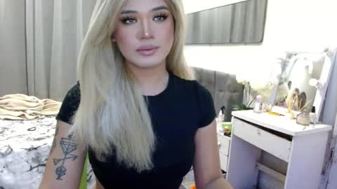 katykiat online show from July 20, 9:06 pm