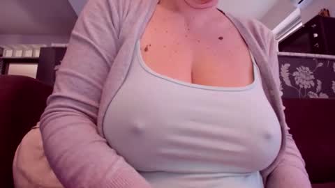 Snapshot of katynextdoor chatting on March 10, 6:40 am Katy online show from March 10, 6:40 am