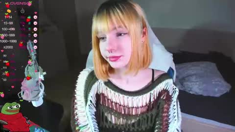 Kira-chan  online show from January 25, 11:55 am