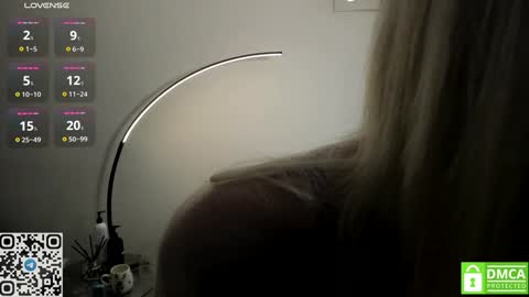 Snapshot of kaya_davis chatting on December 25, 10:48 pm My name Kaya but you can call me Angel online show from December 25, 10:48 pm