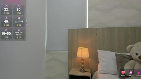   online show from November 11, 11:10 am