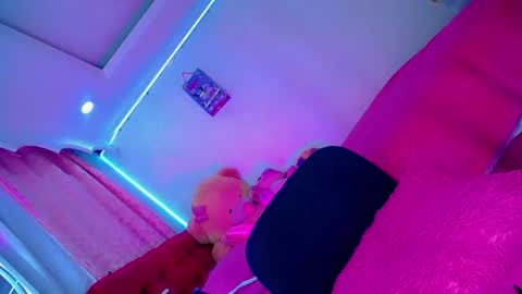 Snapshot of kayla_sexx chatting on July 18, 12:26 am kayla_sexx online show from July 18, 12:26 am