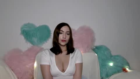kayla online show from May 5, 6:27 pm