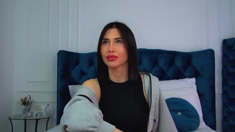 Kayla online show from May 17, 6:15 pm