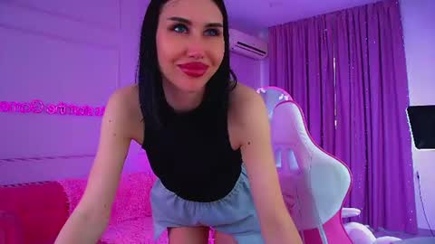 Kayla online show from June 22, 3:25 am