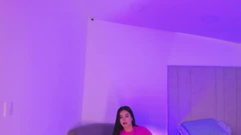 Snapshot of kaylarossi chatting on February 20, 1:57 am Kayla online show from February 20, 1:57 am