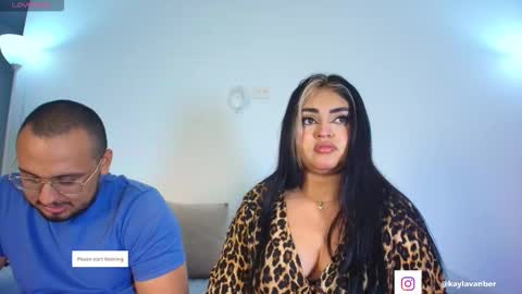 Snapshot of kaylavanber_ chatting on February 20, 5:24 pm KAYLA Damian online show from February 20, 5:24 pm