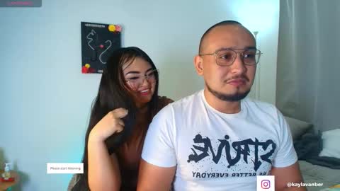 Snapshot of kaylavanber_ chatting on March 20, 11:48 am KAYLA Damian online show from March 20, 11:48 am