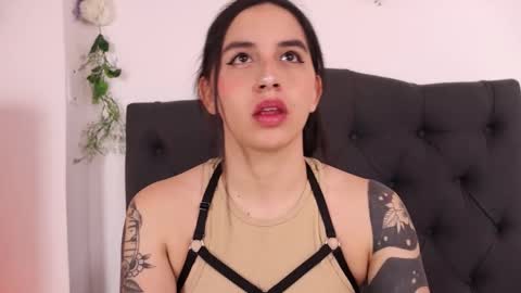 kaylee_lee online show from February 17, 3:25 am