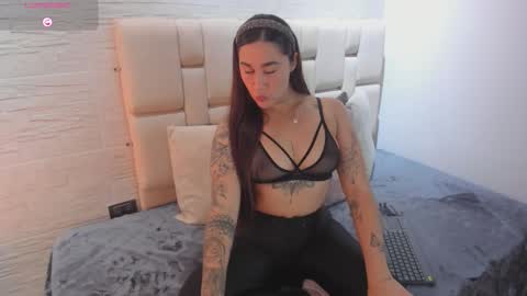 kaylee_scott_ online show from February 19, 7:43 pm