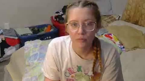 kaylee kakes online show from April 30, 10:25 pm