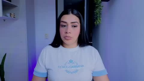 Kaylee online show from May 12, 11:40 am
