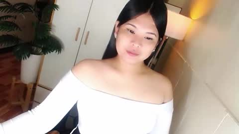 Y O U R        F U T U R E       K A Y L E E  online show from January 10, 6:26 am